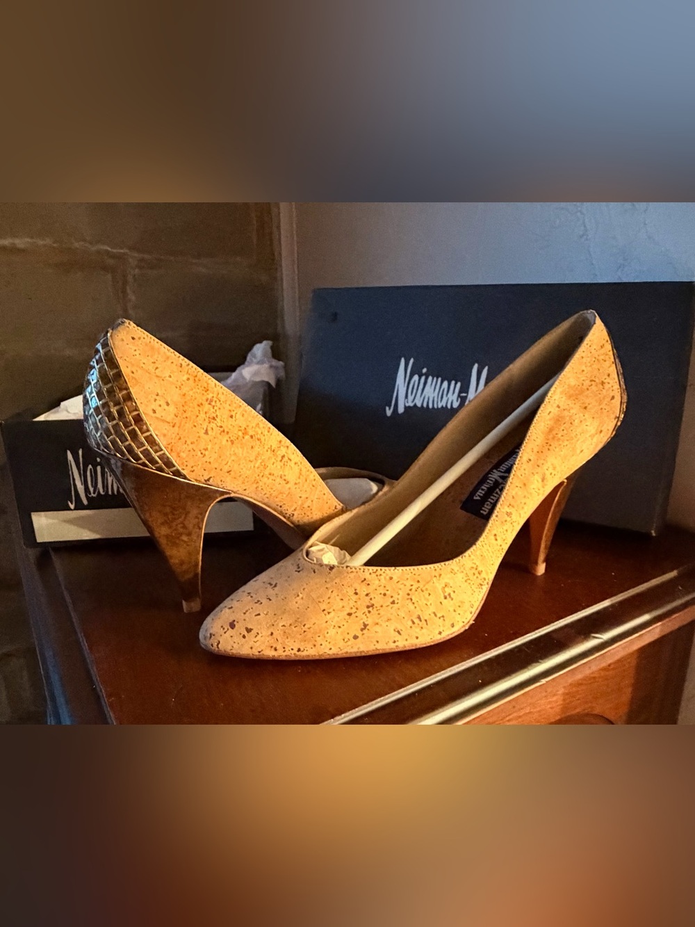 Vintage Stuart Weitzman Neiman Marcus Cork Gold Lattice Tortoiseshell Pumps 9